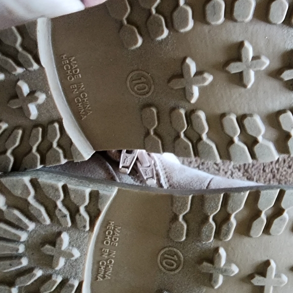 Shoe Set - Picture 6 of 6